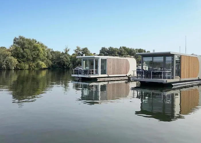 House Boat Sylt 5* Маастрихт