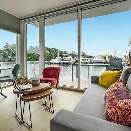House Boat Sylt 5*