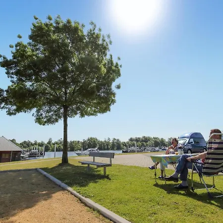 House Boat Sylt Bådhotel Maastricht