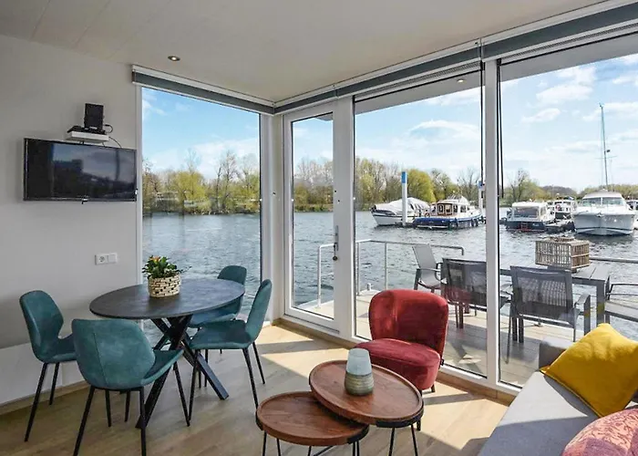 Botel House Boat Sylt